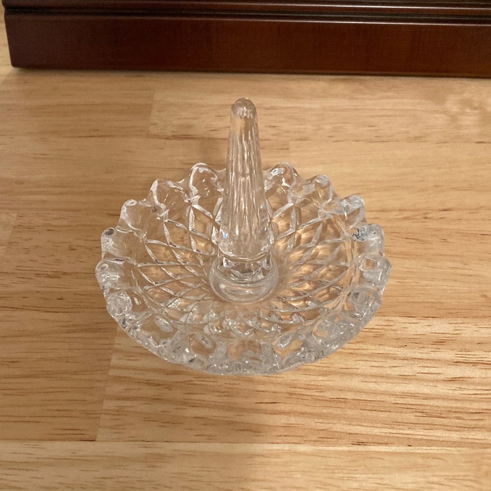 Clear Glass Ring Holder-NWOT